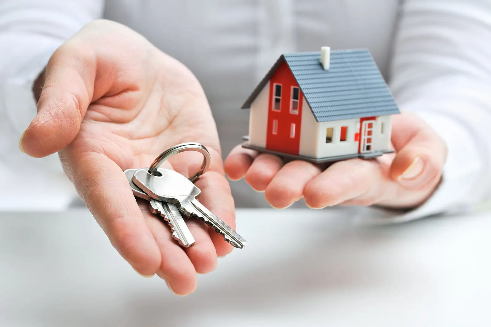 How Small Landlords Can Compete with Big Investors: Smart Portfolio Tips